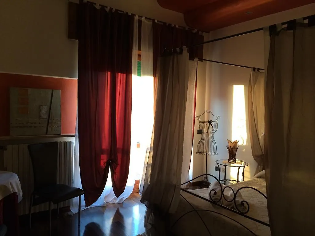 베로나 La Boheme B&B 0*,  이탈리아